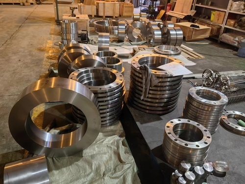 ข่าวล่าสุดของบริษัทเกี่ยวกับ เราลูกค้าซื้อ Flanges LHTI กลับ